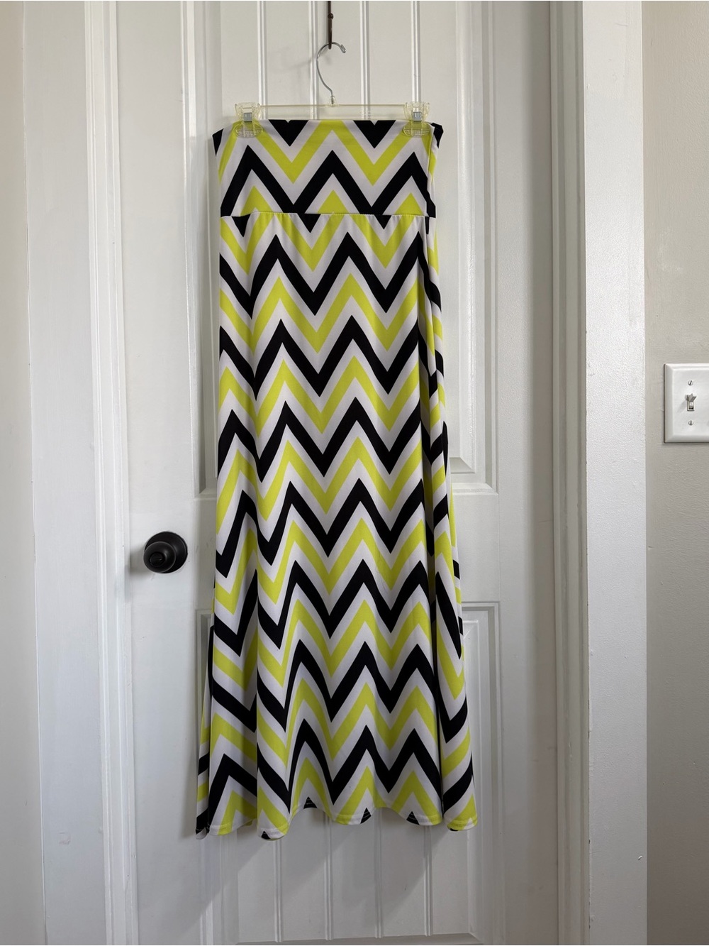 Chances R Women’s Chevron Midi Skirt - Yellow Black White